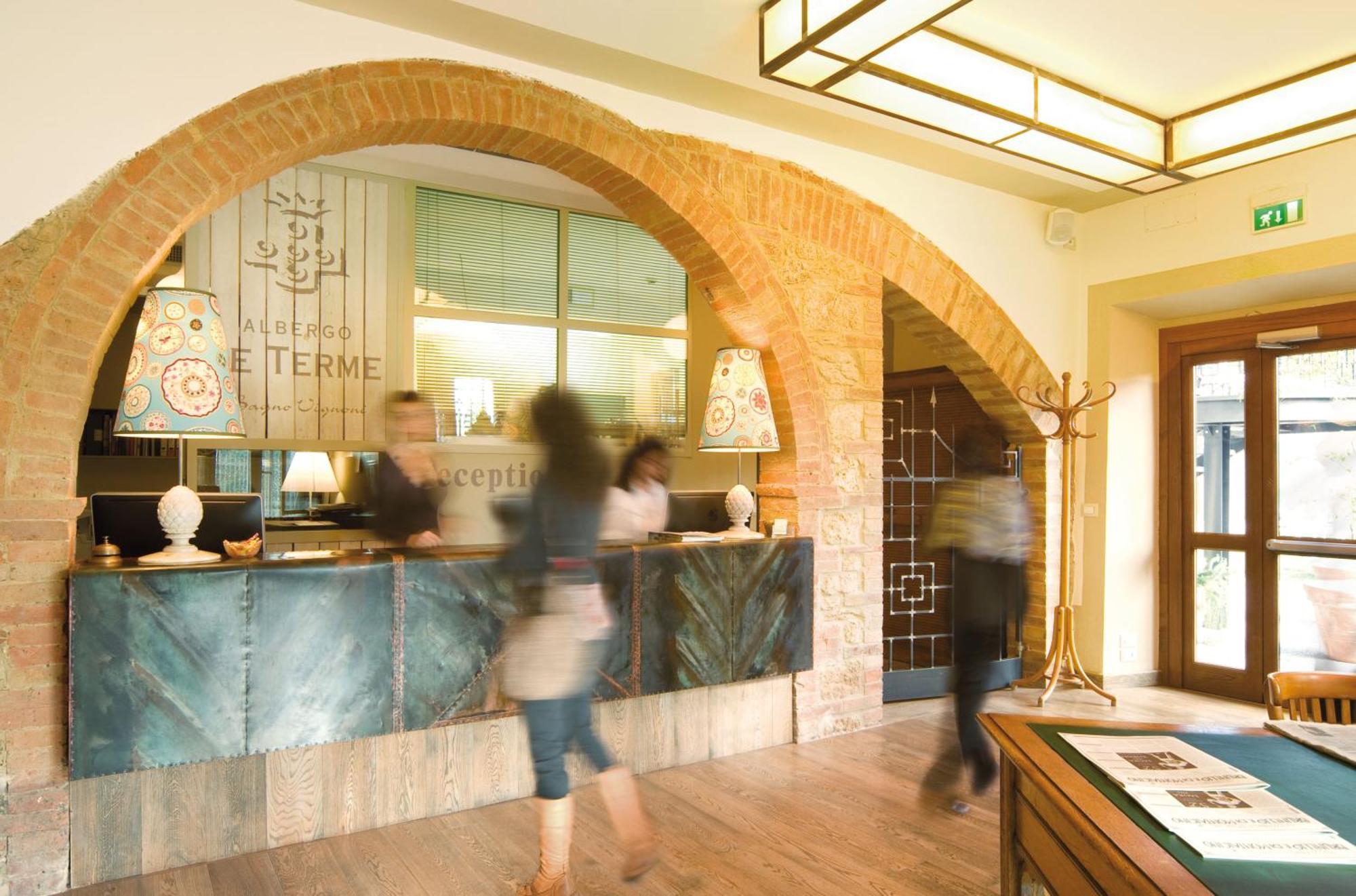 Albergo Le Terme Баньо-Виньони Экстерьер фото