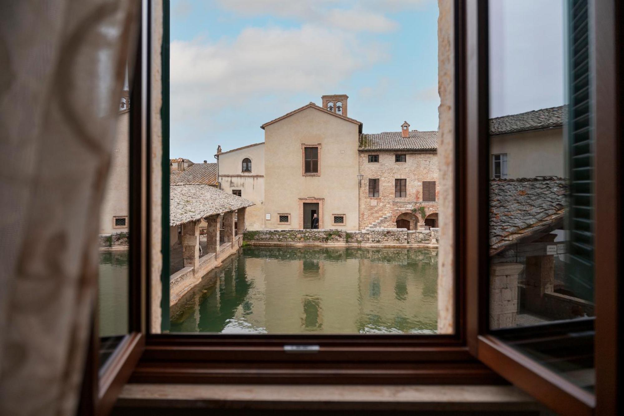 Albergo Le Terme Баньо-Виньони Экстерьер фото